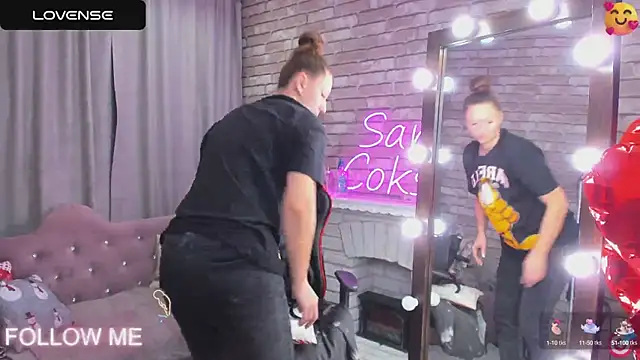 SarahCoksss online show from 6, 3, 2025