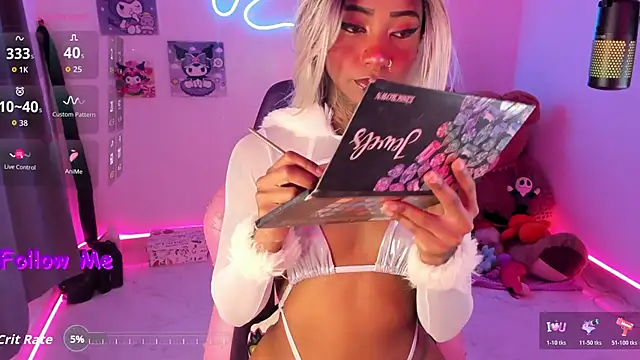 Snapshot of AshantiiSweet chatting on 31, 10, 2025 AshantiiSweet online show from 31, 10, 2025