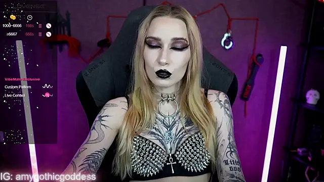 Snapshot of amywhitenessxx chatting on 23, 11, 2025 amywhitenessxx online show from 23, 11, 2025