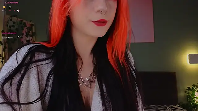 Snapshot of TristaRoht chatting on 31, 1, 2025 TristaRoht online show from 31, 1, 2025