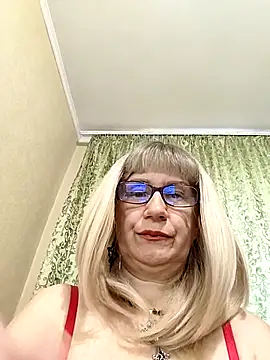 Snapshot of koroleva70 chatting on 14, 12, 2025 koroleva70 online show from 14, 12, 2025