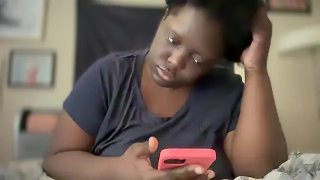 Snapshot of Yagurl__west chatting on 13, 3, 2025 Yagurl west online show from 13, 3, 2025