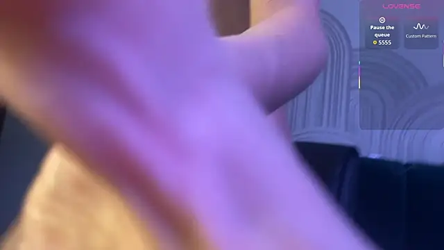 viviann evans online show from 18, 11, 2025