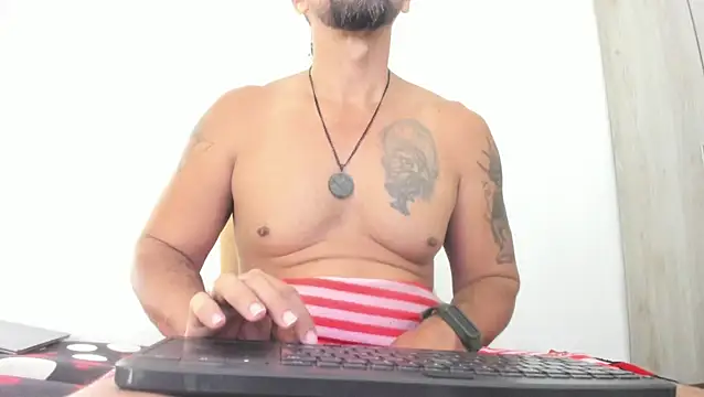 Snapshot of JULESLAKES chatting on 6, 3, 2026 JULESLAKES online show from 6, 3, 2026