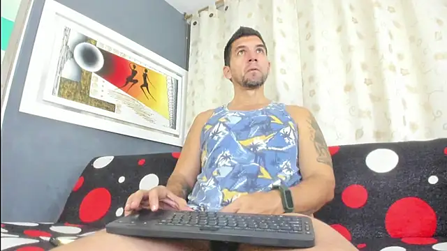 Snapshot of JULESLAKES chatting on 1, 4, 2026 JULESLAKES online show from 1, 4, 2026