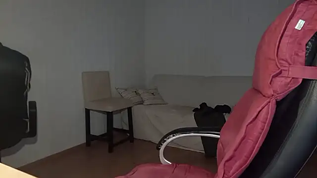 Snapshot of Rainfish chatting on 15, 10, 2025 Rainfish online show from 15, 10, 2025