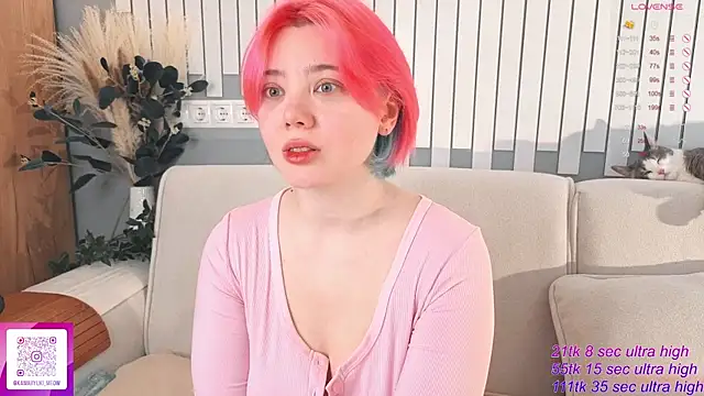 Snapshot of __KawaiiYuki__ chatting on 21, 11, 2025 KawaiiYuki online show from 21, 11, 2025