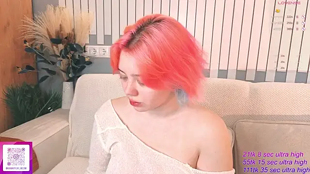 Snapshot of __KawaiiYuki__ chatting on 5, 12, 2025 KawaiiYuki online show from 5, 12, 2025