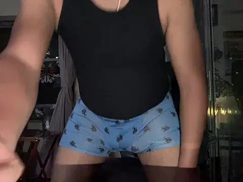 Snapshot of ThickDick_Daddy chatting on 15, 5, 2026 ThickDick Daddy online show from 15, 5, 2026