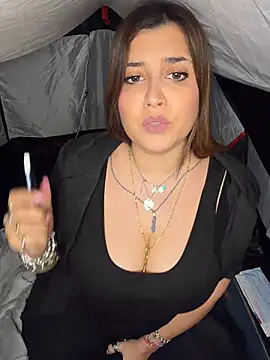 Snapshot of Novababy18 chatting on 28, 4, 2026 Novababy18 online show from 28, 4, 2026