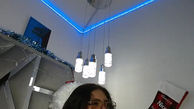 Snapshot of Paola_Lyon_ chatting on 3, 1, 2025 Paola Lyon online show from 3, 1, 2025