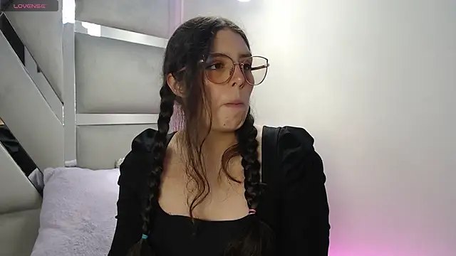 Snapshot of Paola_Lyon_ chatting on 14, 3, 2025 Paola Lyon online show from 14, 3, 2025