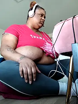 Snapshot of NaughtyHottieBBW chatting on 10, 9, 2025 NaughtyHottieBBW online show from 10, 9, 2025