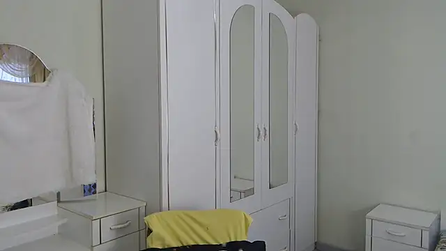 Snapshot of Zoro1999 chatting on 12, 3, 2025 Zoro1999 online show from 12, 3, 2025