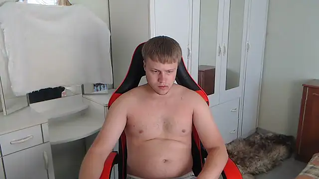 Snapshot of Zoro1999 chatting on 10, 9, 2025 Zoro1999 online show from 10, 9, 2025