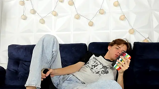 daniel hot03 online show from 26, 2, 2025