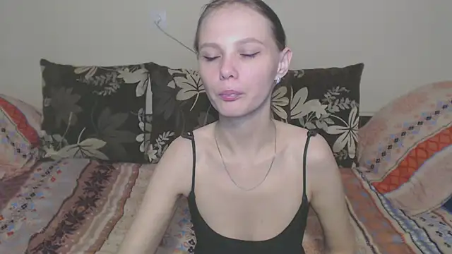 Nika Shiny online show from 12, 12, 2024