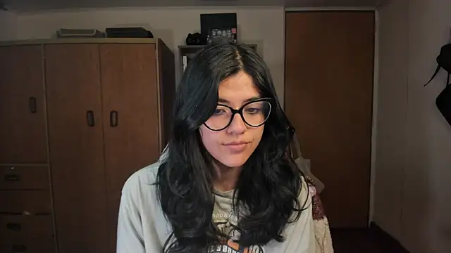 Snapshot of valerie__skyy chatting on 7, 1, 2025 valerie skyy online show from 7, 1, 2025