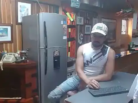 Dr Pocholate84 online show from 1, 2, 2025