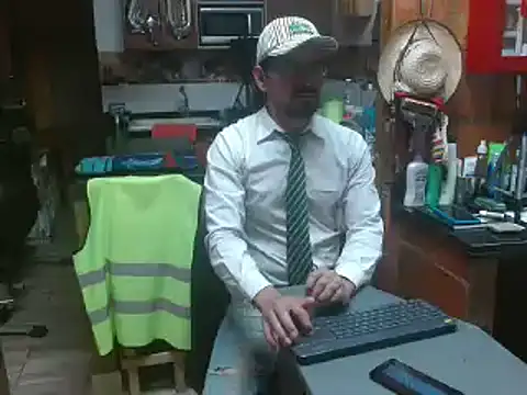 Dr Pocholate84 online show from 2, 2, 2025