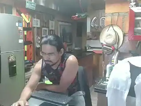 Dr Pocholate84 online show from 3, 2, 2025