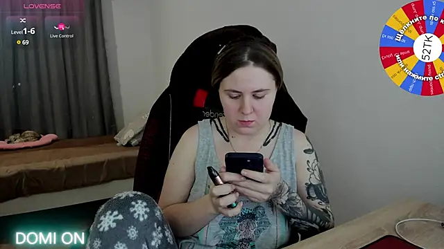 Snapshot of Olivia_Munk chatting on 27, 1, 2025 Olivia Munk online show from 27, 1, 2025