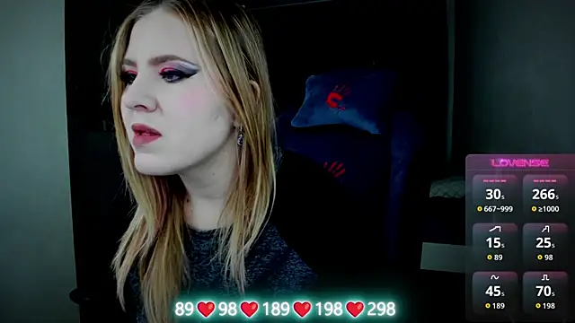 Snapshot of Olivia_Munk chatting on 10, 10, 2025 Olivia Munk online show from 10, 10, 2025