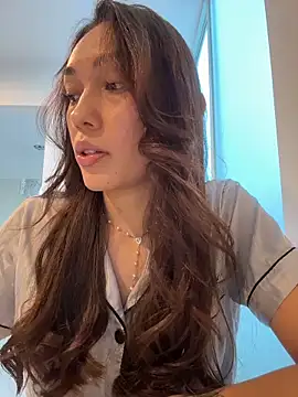 MichelleFerry  online show from 24, 4, 2026