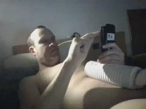Snapshot of dlvis12 chatting on 10, 2, 2025 dlvis12 online show from 10, 2, 2025