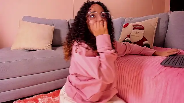 DAHLIA BROWNIE online show from 17, 12, 2025