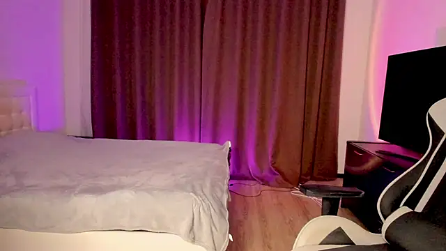 Snapshot of AnnaKnoxx chatting on 1, 11, 2025 AnnaKnoxx online show from 1, 11, 2025