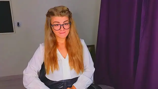  comefeelme  online show from 8, 11, 2025