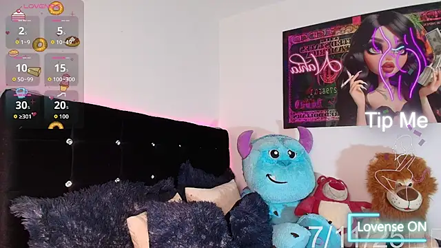 NahiaFox online show from 7, 11, 2025