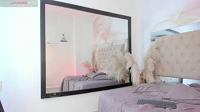 Snapshot of ainaah_ chatting on 15, 2, 2025 ainaah online show from 15, 2, 2025