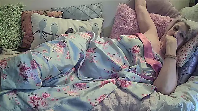 MaggieMoonxxx online show from 29, 12, 2024