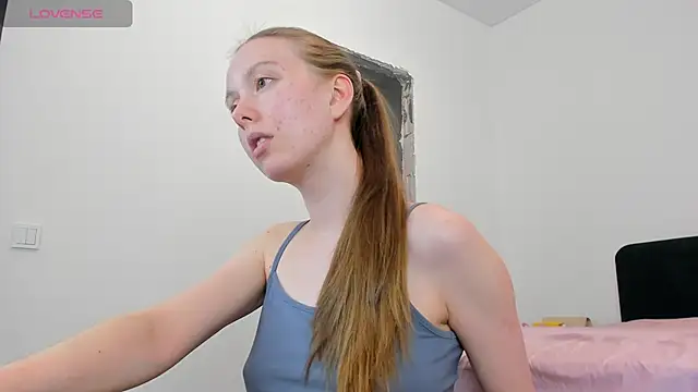 Snapshot of Peggy_Beauty chatting on 11, 5, 2026 Peggy Beauty online show from 11, 5, 2026