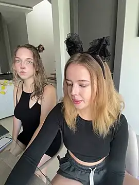 Nura n Sarah online show from 19, 12, 2024