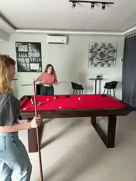 Nura n Sarah online show from 28, 1, 2025