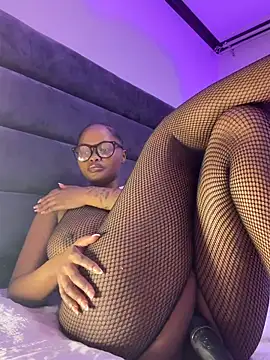 Neelo-Smith online show from 5, 6, 2026