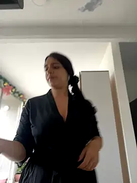 Snapshot of Alicia_Ruiz chatting on 2, 12, 2025 Alicia Ruiz online show from 2, 12, 2025