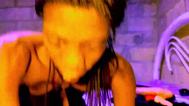 Snapshot of nzanizy chatting on 21, 12, 2025 nzanizy online show from 21, 12, 2025