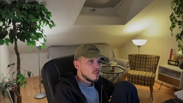 naked psy online show from 18, 11, 2025