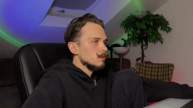 naked psy online show from 30, 3, 2026