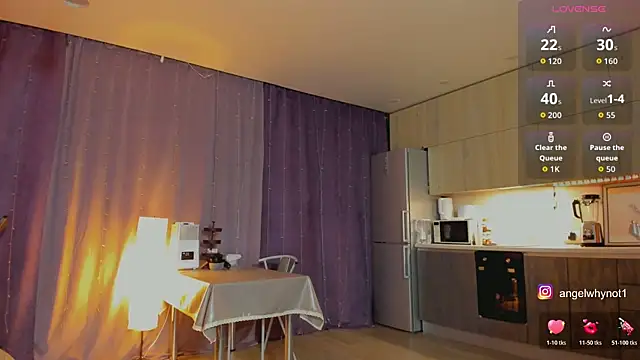 Snapshot of angelwhynot chatting on 21, 11, 2025 angelwhynot online show from 21, 11, 2025