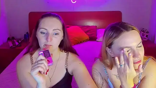 Snapshot of MagicEyess chatting on 8, 3, 2025 MagicEyess online show from 8, 3, 2025