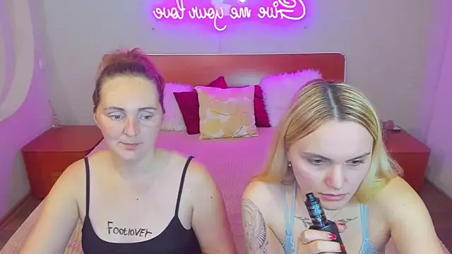 Snapshot of MagicEyess chatting on 28, 11, 2025 MagicEyess online show from 28, 11, 2025