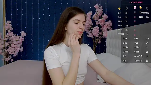 -Mirror-Girl- online show from 11, 3, 2025