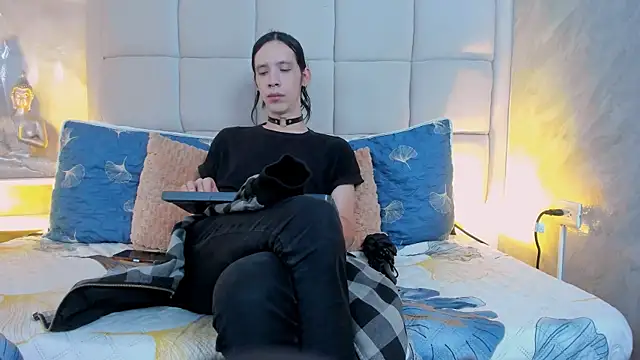 Hecatee 77 online show from 6, 10, 2025