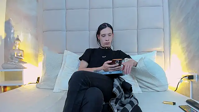 Hecatee 77 online show from 22, 10, 2025