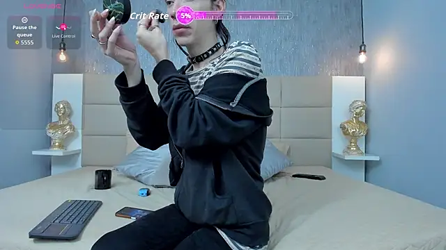 Hecatee 77 online show from 6, 4, 2026